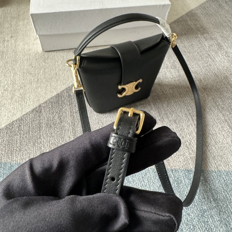 Ce1i*e bucket bags